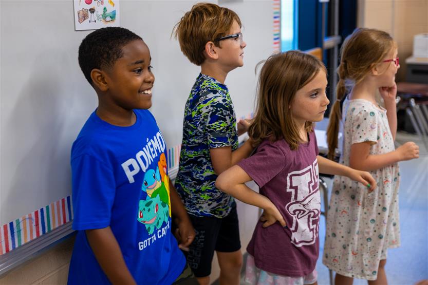 Heritage Elementary students in a Spanish class